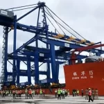 Cranes started unloading at Vizhinjam port Malayaliexpress